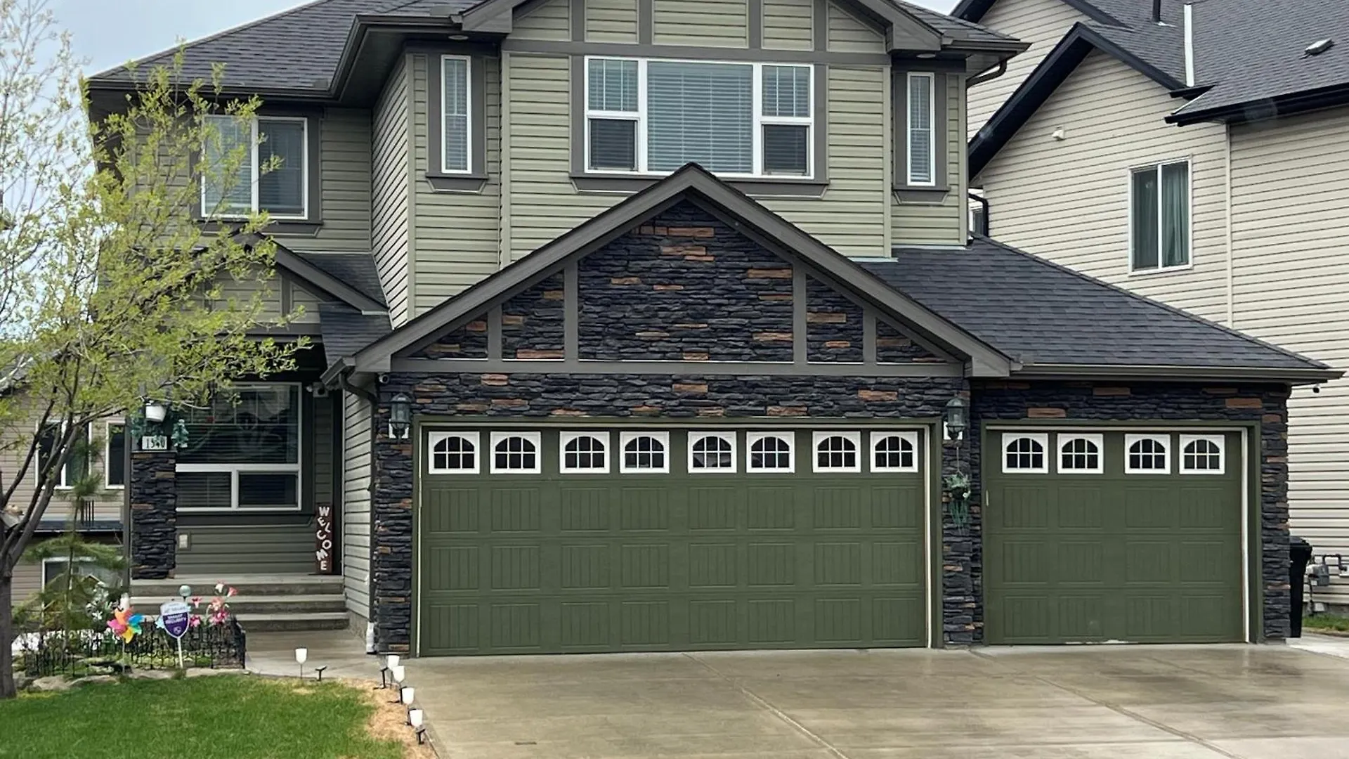 Spacious Private Walkout Entire Suite Close To Yyc, Dt, Shops, Stampede & Mountains With Many Amenities In Panorama Hills Nw - 4 Can Sleep 公寓 卡加利